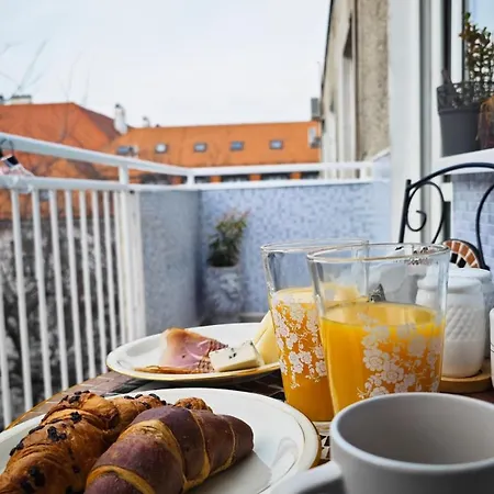Apartament Old Town W Balcony Only 5 Min Danube River Bratysława