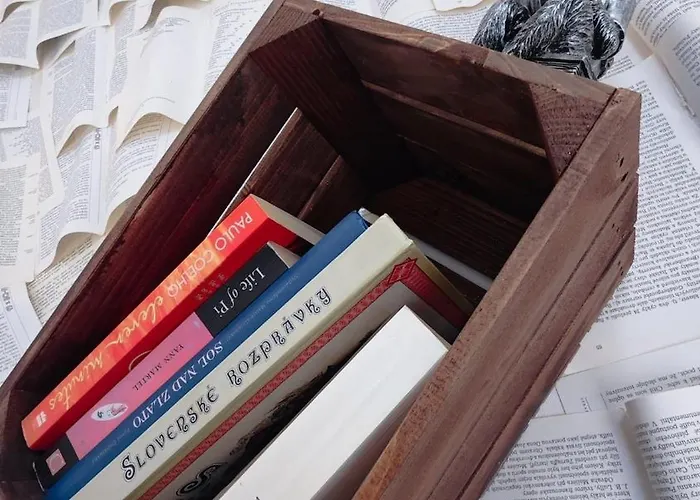 Old Town W Balcony Only 5 Min Danube River Bratislava