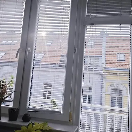 Old Town W Balcony Only 5 Min Danube River براتسيلافا