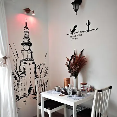 Old Town W Balcony Only 5 Min Danube River براتسيلافا