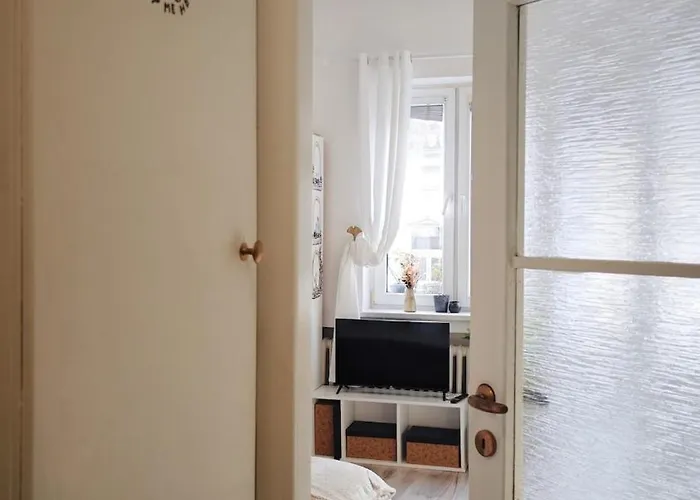 Old Town W Balcony Only 5 Min Danube River *