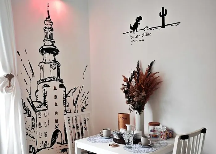 Old Town W Balcony Only 5 Min Danube River Bratislava